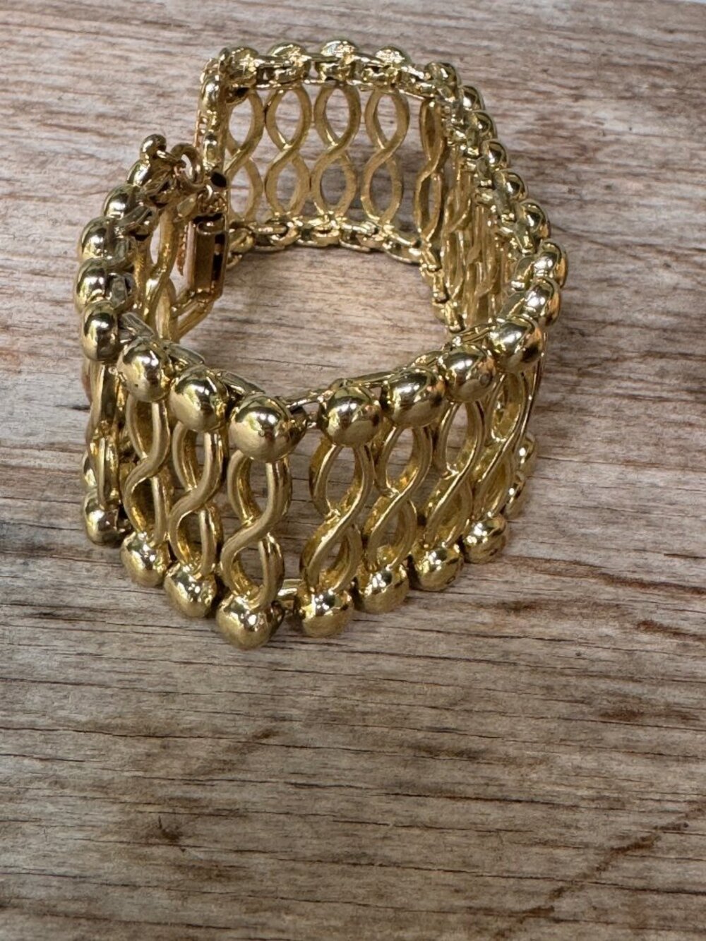 Vintage Coro Pegasus Gold Tone Wide Infinity Link Bracelet 7.5” 1950s Signed